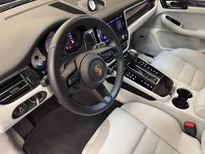 Porsche Macan GTS PDK 2024 — SUV sportif haute performance, kilométrage quasi neuf — Miniature 10