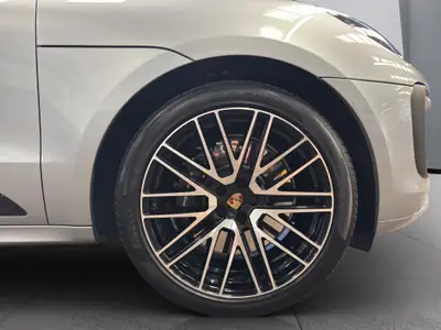 Porsche Macan GTS PDK 2024 — SUV sportif haute performance, kilométrage quasi neuf — Miniature 21