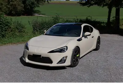 Toyota GT 86 2.0 D-4S Sport — Coupé sportif authentique, propulsion arrière, 200 ch — vue extérieure