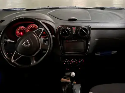 Dacia Lodgy 1.5 dCi 110 — Monospace familial économique, 135 500 km, sans sinistre — Heckansicht