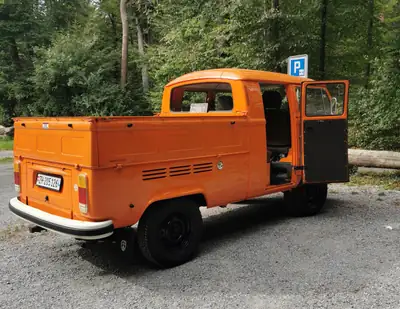 VW T2 Doka Pick-up 1979 — Légende automobile, authentique et rare — vista posteriore