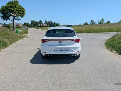 SEAT Leon 1.5 TSI — Berline compacte entretenue, historique complet — détail
