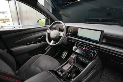 Hyundai Tucson 1.6 T-GDI N-Line — SUV compact sportif, faible kilométrage et garantie constructeur — Miniatur 14