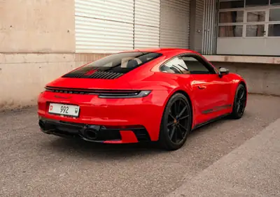 Porsche 911 Carrera T PDK 2024 — Sportivité pure, 49 990 km, garantie constructeur — tableau de bord