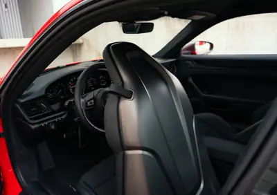 Porsche 911 Carrera T PDK 2024 — Sportivité pure, 49 990 km, garantie constructeur — Miniature 15
