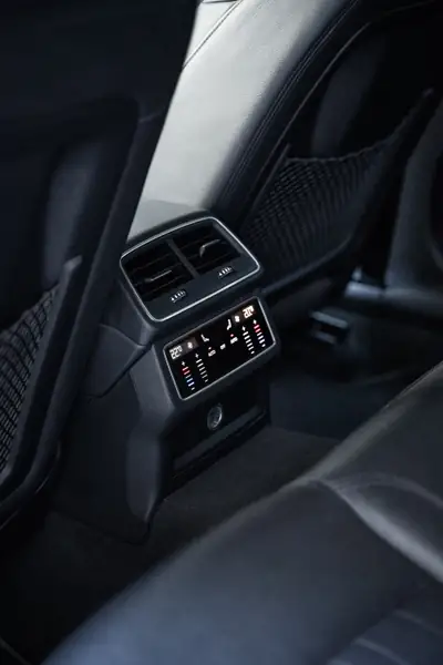 Audi A6 Avant 2.0 40 TDI — Break diesel quattro performant, régulateur adaptatif — Thumbnail 16