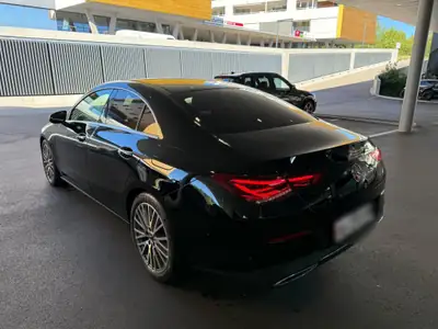 Mercedes-Benz CLA 220 d 4MATIC — Coupé élégant, diesel économe et traction intégrale — côté