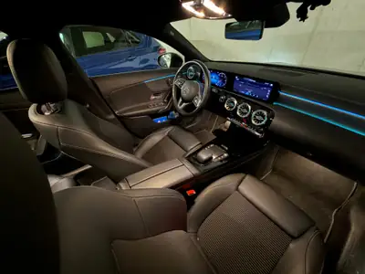 Mercedes-Benz CLA 220 d 4MATIC — Coupé élégant, diesel économe et traction intégrale — Miniature 17