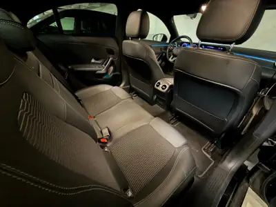 Mercedes-Benz CLA 220 d 4MATIC — Coupé élégant, diesel économe et traction intégrale — Miniature 18