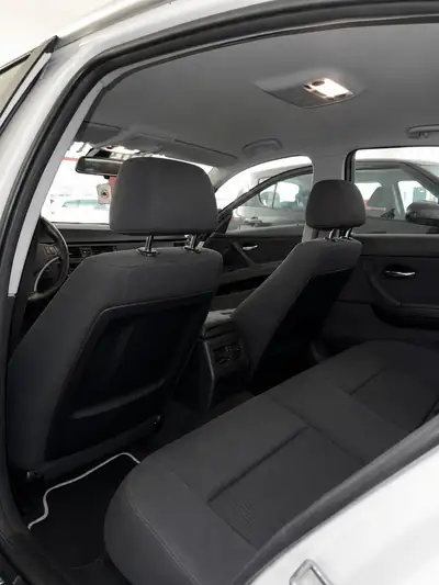 BMW 335i xDrive 2011 — Berline sportive, transmission manuelle, 306 ch — dettaglio