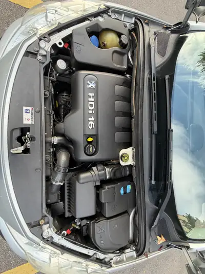 Peugeot 307 Cabriolet 2.0 HDi Dynamic — Découvrable élégant, moteur fiable — détail