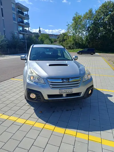 Subaru Outback 2.0 D Advantage — Diesel robuste, entretien certifié, prêt à l'aventure — fianco