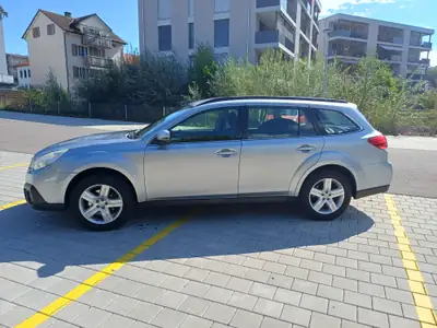 Subaru Outback 2.0 D Advantage — Diesel robuste, entretien certifié, prêt à l'aventure — vista esterna