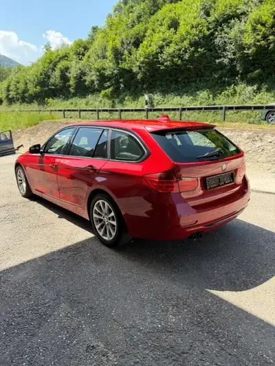 BMW 330d xDrive Touring — Diesel performant, 5 portes pratique, sans sinistre — fianco
