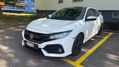 Honda Civic 1.5 VTEC Turbo Sport Plus — Berline dynamique, 101'000 km, toit ouvrant — vue extérieure