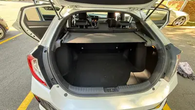 Honda Civic 1.5 VTEC Turbo Sport Plus — Berline dynamique, 101'000 km, toit ouvrant — détail