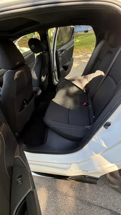 Honda Civic 1.5 VTEC Turbo Sport Plus — Berline dynamique, 101'000 km, toit ouvrant — Miniature 8