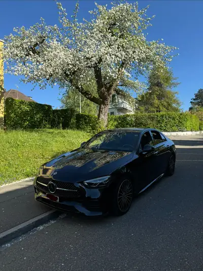 Mercedes-Benz C 300 AMG Line 4Matic — Berline dynamique hybride essence, 51 000 km seulement — exterior view