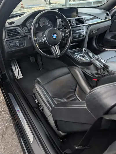 BMW M4 Coupé 2014 — Sportive légendaire, 431 ch, finition premium — interni