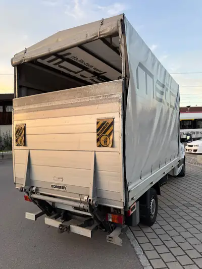 Mercedes-Benz Sprinter 2.2 CDI 163 — Utilitaire fiable, 284 000 km, sans sinistre — intérieur