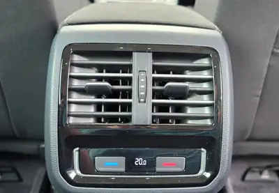 VW Passat 2.0 TDI 150 Comfortline — Break spacieux, diesel économe et bien équipé — Miniatura 13
