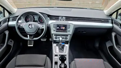 VW Passat 2.0 TDI 150 Comfortline — Break spacieux, diesel économe et bien équipé — Miniatura 15