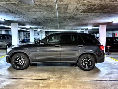 Mercedes-Benz GLC 300 e AMG Line — SUV hybride rechargeable, 77 000 km seulement — Miniature 8