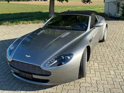 Aston Martin V8 Vantage Roadster 2008 — Cabriolet de prestige, 380 ch et seulement 85'000 km — interni