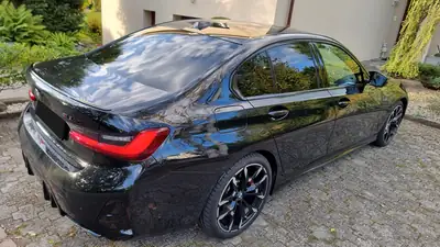 BMW M340i xDrive 48V — Berline sportive hybride légère, quasi neuve avec service gratuit — cruscotto