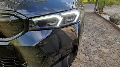 BMW M340i xDrive 48V — Berline sportive hybride légère, quasi neuve avec service gratuit — Miniatura 7