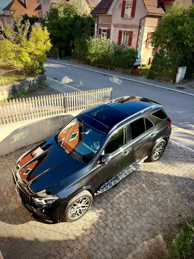 Mercedes-Benz GLE 400 d AMG Line — 7 places, diesel puissant, équipement premium — side view