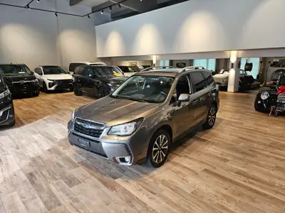 Subaru Forester 2.0i Executive — SUV fiable avec Standheizung et attelage 2000kg — fianco