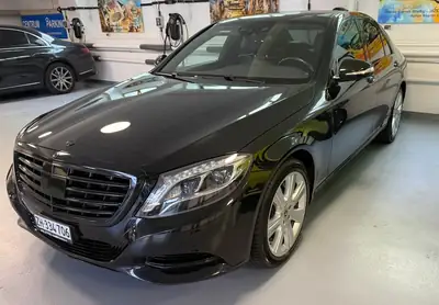 Mercedes-Benz S 350 d 4matic — Berline de prestige diesel, transmission intégrale 4x4 — vue extérieure