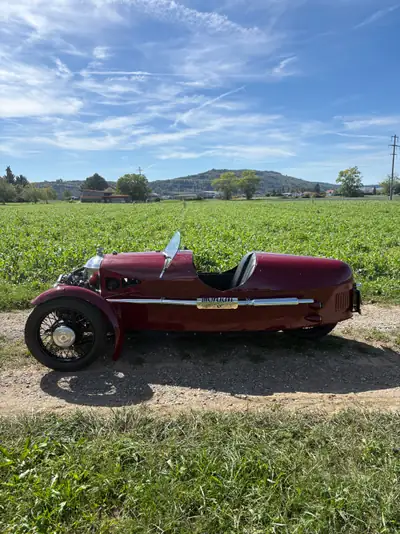 Morgan Three-Wheeler Super Sports 1933 — Légende automobile décapotable, 1000 km seulement — interior