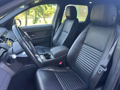 Land Rover Discovery Sport P250 SE — 7 places, tout-terrain premium et équipement haut de gamme — Thumbnail 7