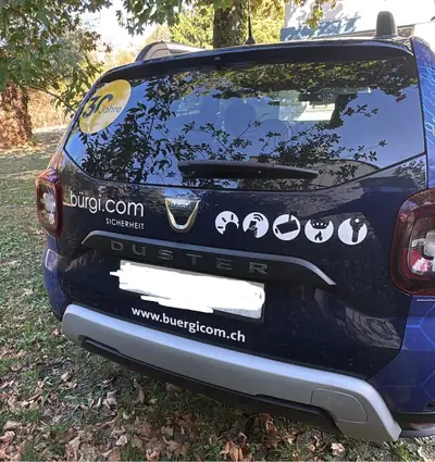 Dacia Duster 1.5 Blue dCi Prestige 4WD — SUV robuste, 4x4 vrai, consommation maîtrisée — fianco