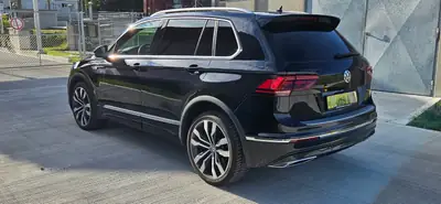 VW Tiguan 2.0 TDI SCR Highline — SUV robuste, toit panoramique, sans sinistre — rear view