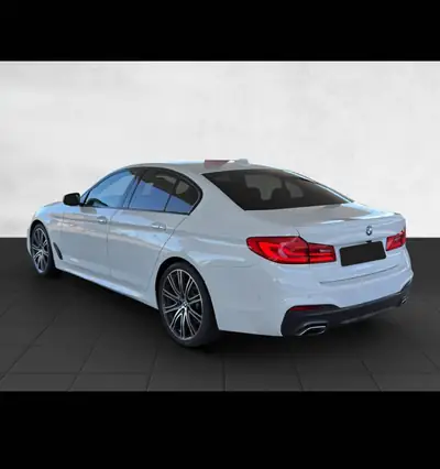 BMW 530d xDrive M-Packet — Berline prestige diesel, équipement complet — interni