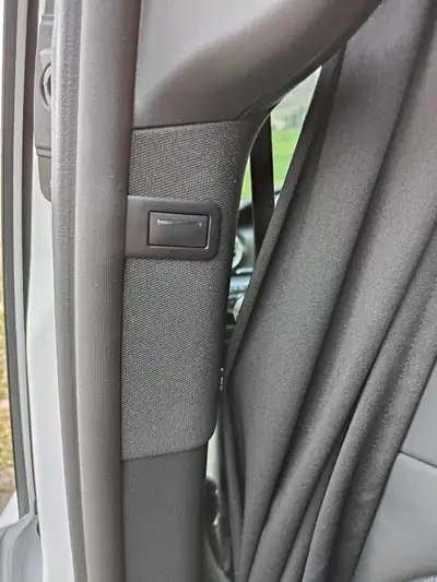 Mercedes-Benz V 250 d BlueTec — Monospace familial 8 places, diesel efficace — Thumbnail 11