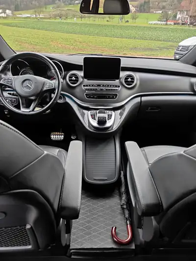 Mercedes-Benz V 250 d BlueTec — Monospace familial 8 places, diesel efficace — Thumbnail 12