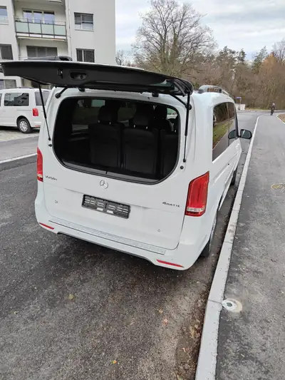 Mercedes-Benz V 250 d BlueTec — Monospace familial 8 places, diesel efficace — Thumbnail 14