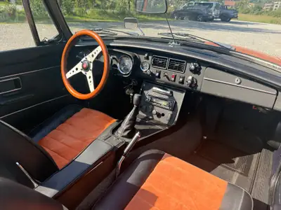 MG MGB Veteran 1972 — Cabriolet anglais emblématique, 73'900 km — tableau de bord
