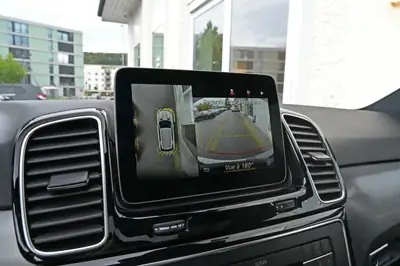 Mercedes-Benz GLE 350 d 4Matic — SUV premium diesel, équipement AMG Line complet — Miniatur 22