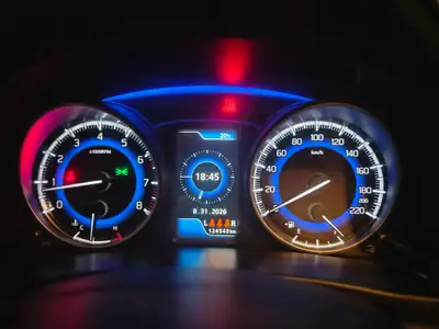 Suzuki Baleno 1.2 SHVS Compact Top — Citadine économe et fiable, 125'000 km — dettaglio