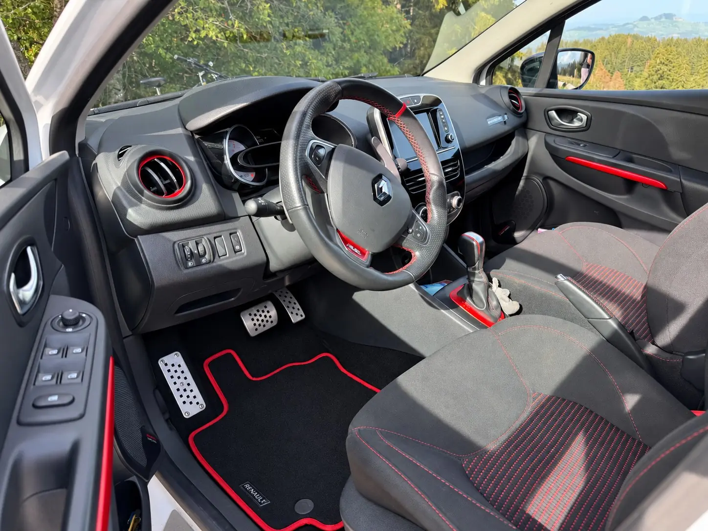 Renault Clio 2016 occasion Cottens — 4