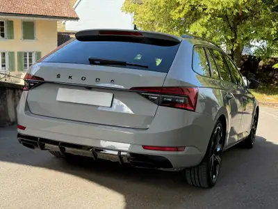 Skoda Superb 2.0 TSI 280 SportLine 4x4 — Break premium, 26000 km, traction intégrale — interni