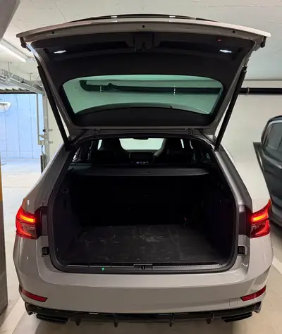 Skoda Superb 2.0 TSI 280 SportLine 4x4 — Break premium, 26000 km, traction intégrale — Miniatura 16