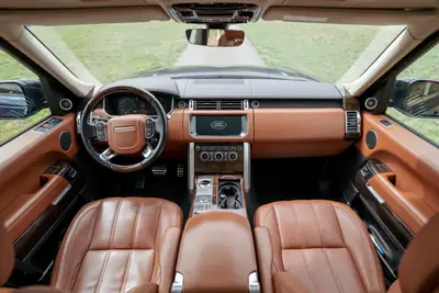 LAND ROVER Range Rover 4.4 SDV8 Autobiography LWB — SUV premium diesel, équipement maximal — dashboard