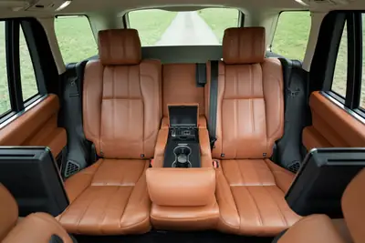LAND ROVER Range Rover 4.4 SDV8 Autobiography LWB — SUV premium diesel, équipement maximal — detail