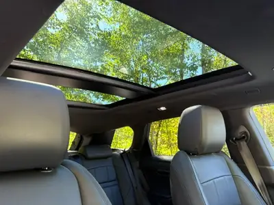Land Rover Range Rover Evoque 2.0 T R-Dynamic SE — Hybride léger, 69 500 km seulement — détail